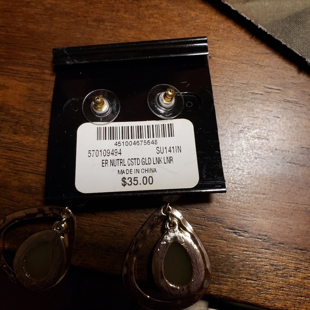 Earrings - Picture 2 of 2